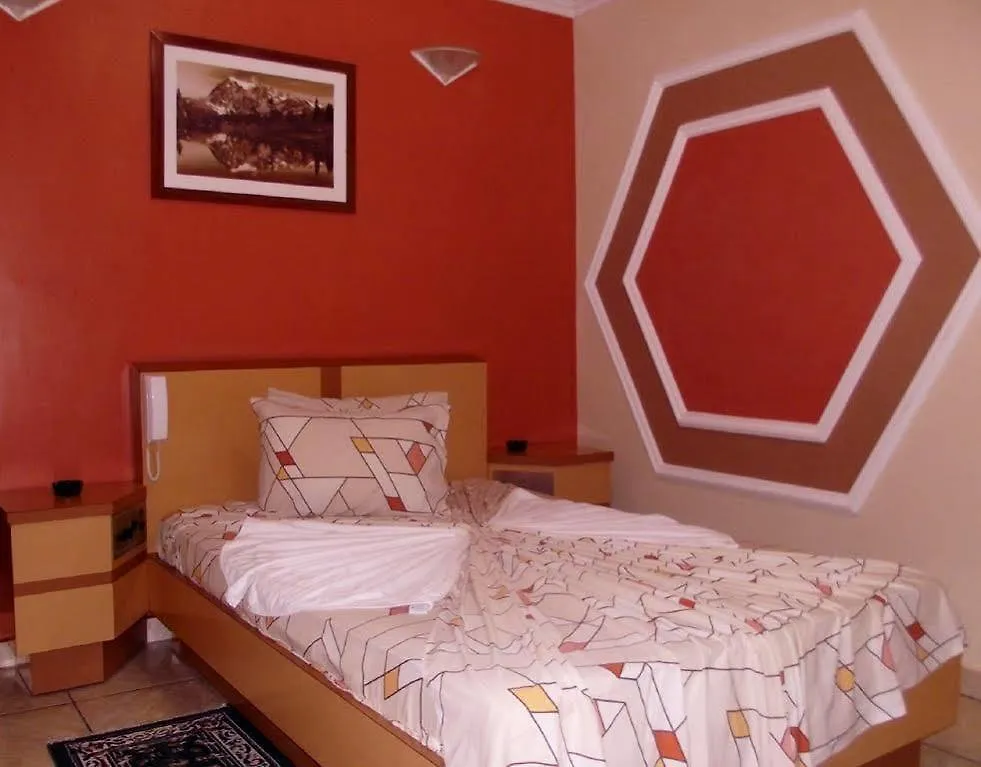 Charlott Hotel São Paulo 2*,